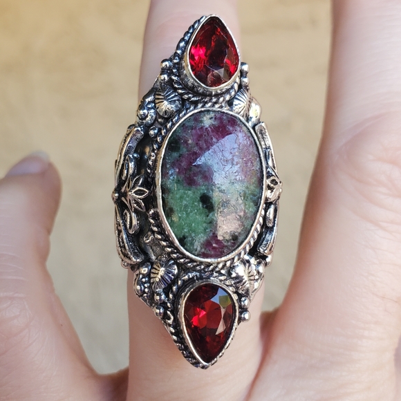 New Ruby in Zoisite and Garnet 925 Silver Butterfly Statement Ring. - Picture 4 of 16